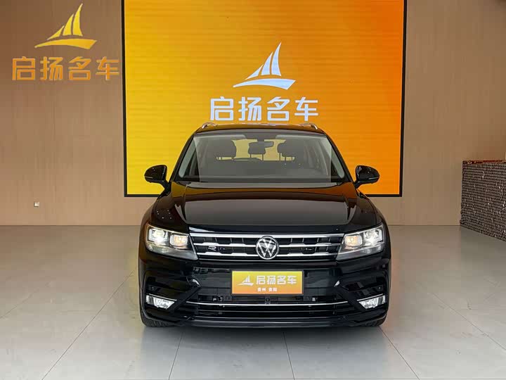 Фото 2 - Volkswagen Tiguan L Pro