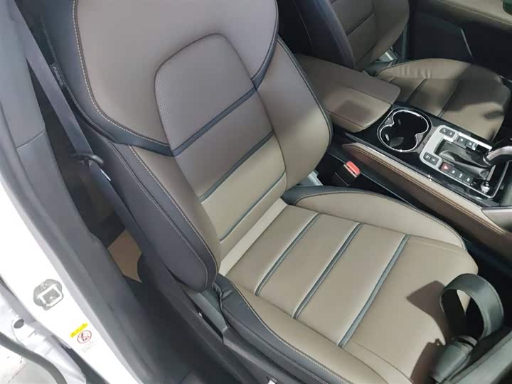 Фото 25 - BYD Tang