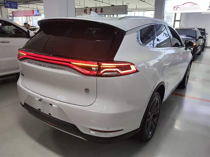 Фото 7 - BYD Tang