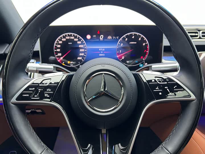 Фото 12 - Mercedes-Benz Maybach S-Class