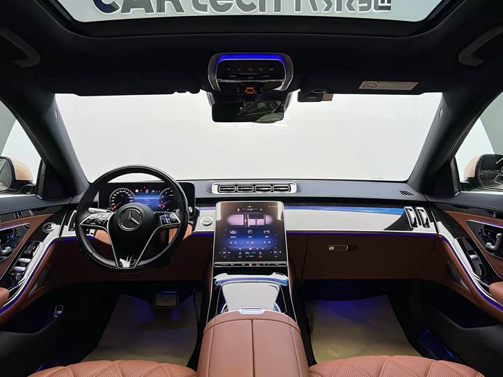 Фото 15 - Mercedes-Benz Maybach S-Class