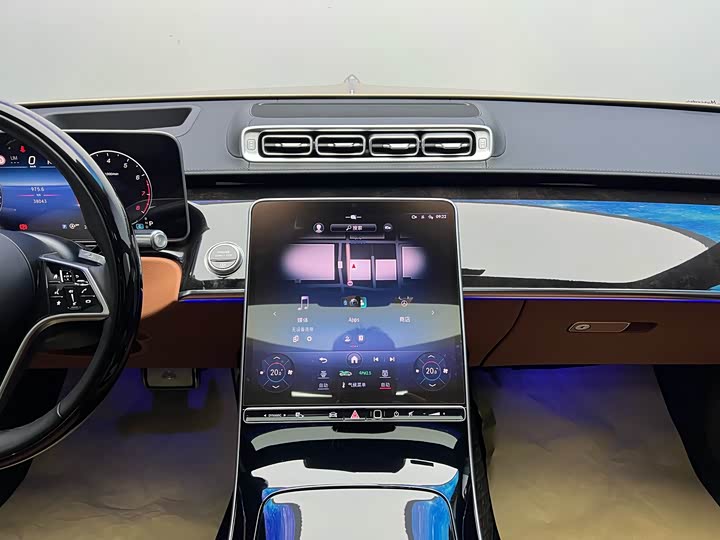 Фото 23 - Mercedes-Benz Maybach S-Class