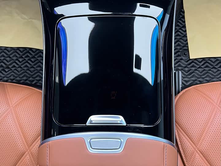 Фото 24 - Mercedes-Benz Maybach S-Class