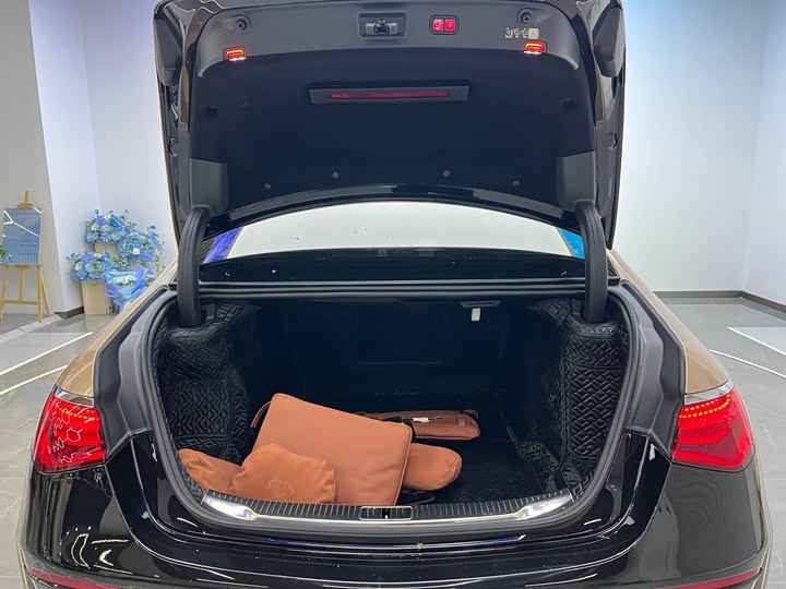 Фото 30 - Mercedes-Benz Maybach S-Class