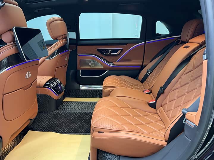 Фото 8 - Mercedes-Benz Maybach S-Class