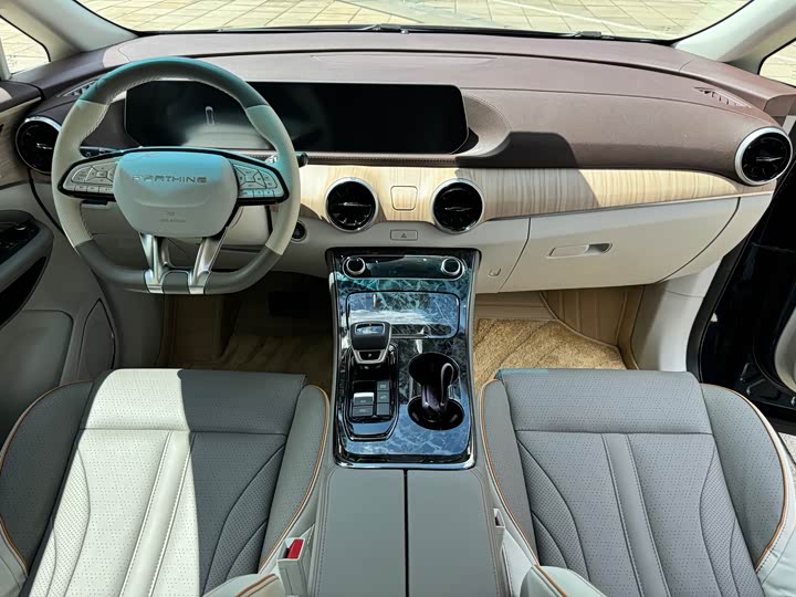 Фото 10 - Dongfeng Forthing Yacht