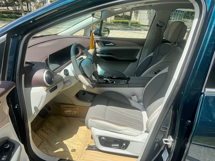 Фото 4 - Dongfeng Forthing Yacht