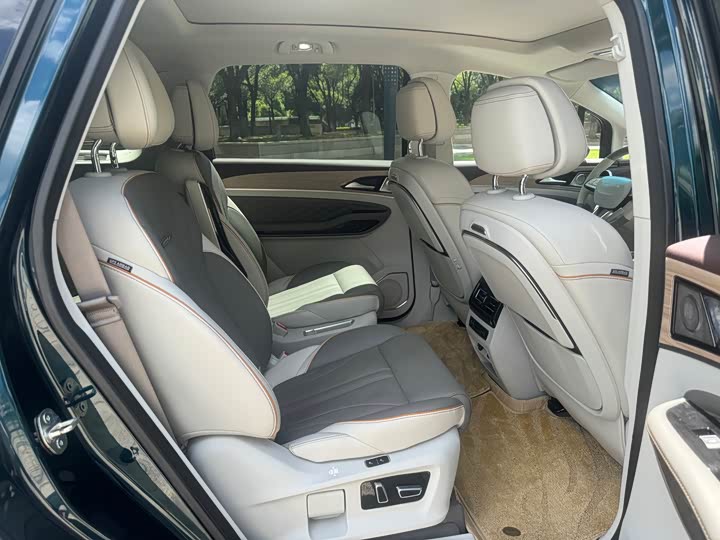 Фото 7 - Dongfeng Forthing Yacht