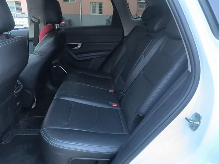 Фото 17 - BYD Song Pro