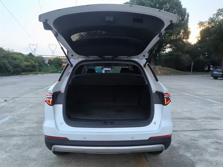 Фото 19 - BYD Song Pro