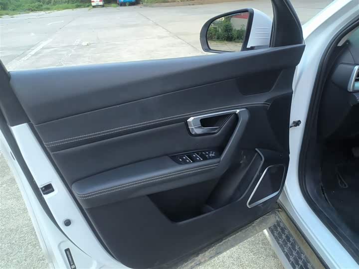 Фото 28 - BYD Song Pro