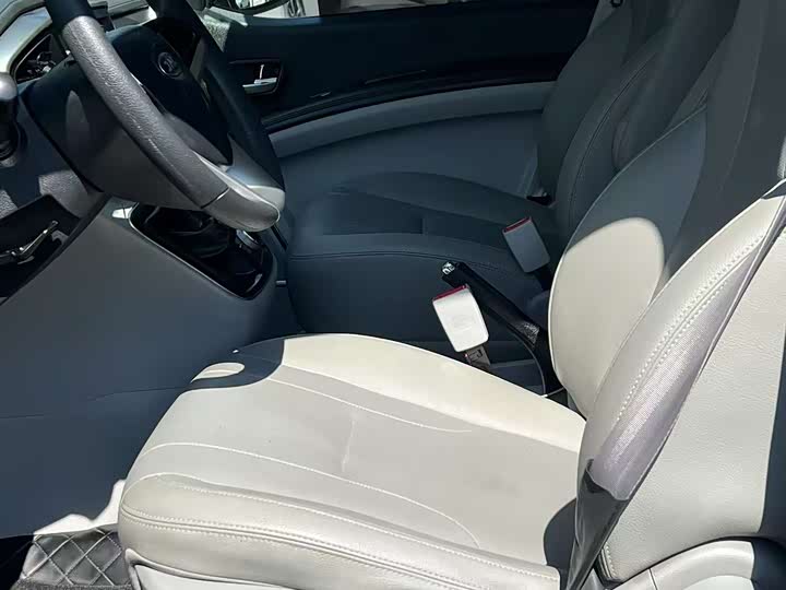 Фото 6 - JAC Refine M4