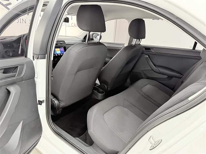 Фото 10 - Volkswagen Santana