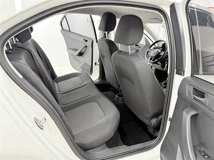 Фото 14 - Volkswagen Santana