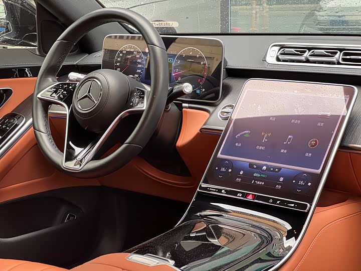 Фото 5 - Mercedes-Benz S-Class