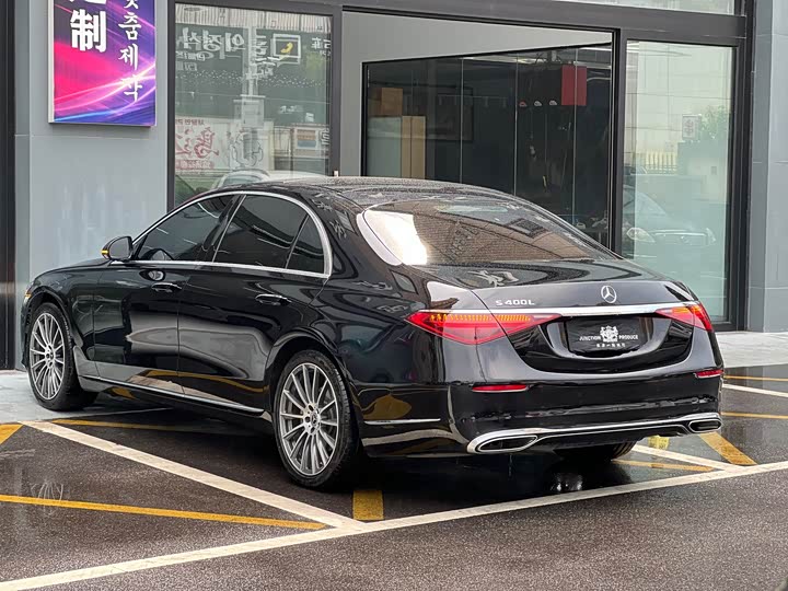 Фото 9 - Mercedes-Benz S-Class