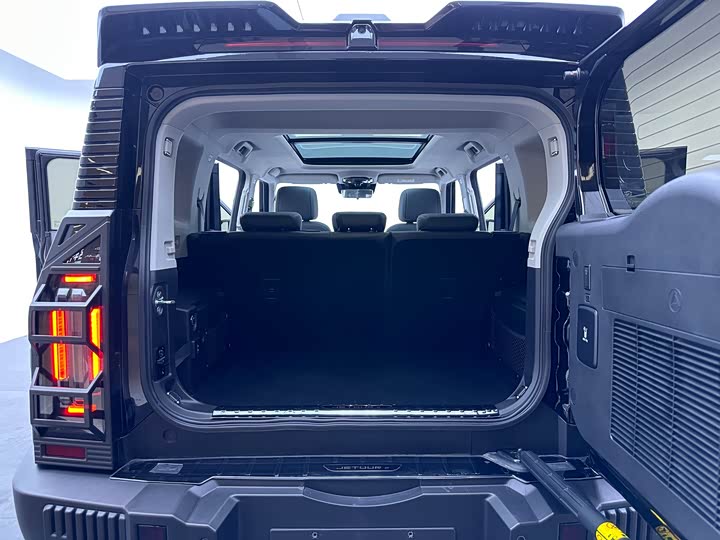 Фото 24 - Jetour T2