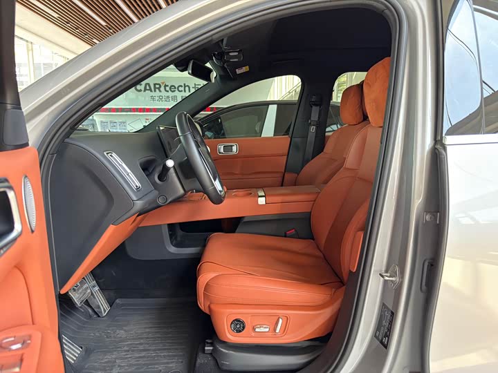 Фото 11 - LiXiang L6