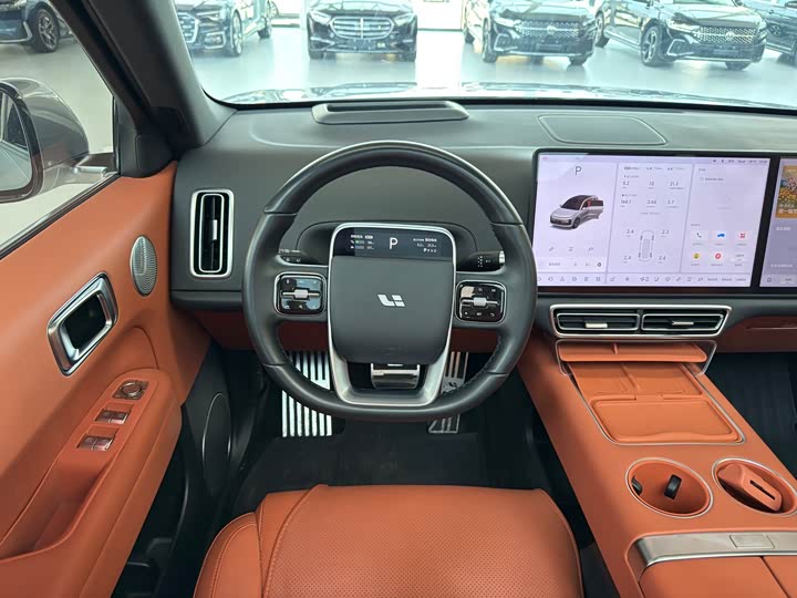 Фото 18 - LiXiang L6