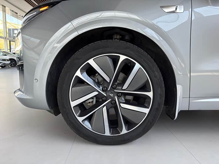 Фото 5 - LiXiang L6