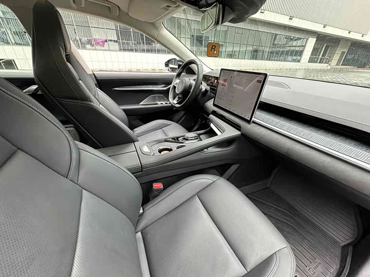 Фото 27 - Zeekr 001