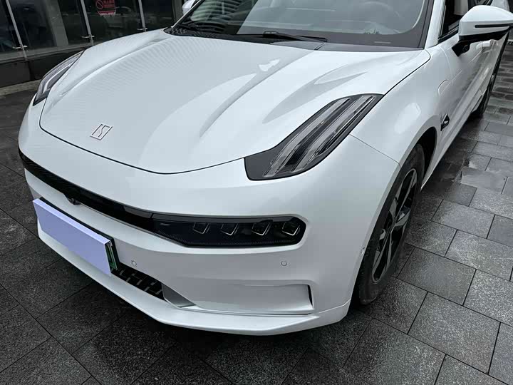 Фото 5 - Zeekr 001