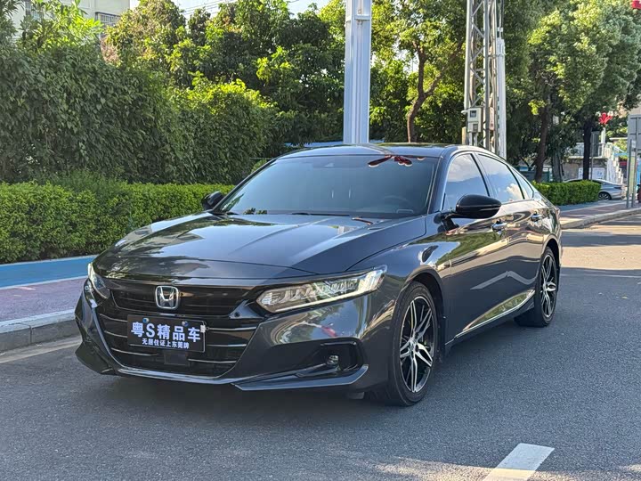 Фото 1 - Honda Accord