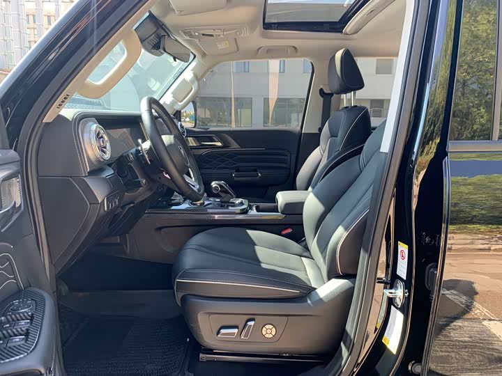 Фото 15 - Tank 300