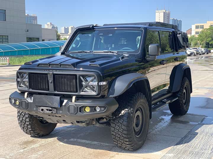 Фото 2 - Tank 300