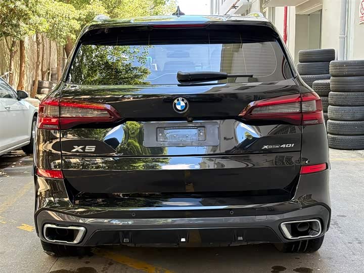 Фото 17 - BMW X5