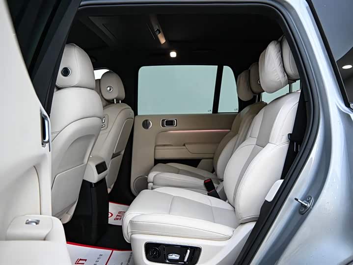 Фото 11 - LiXiang L9