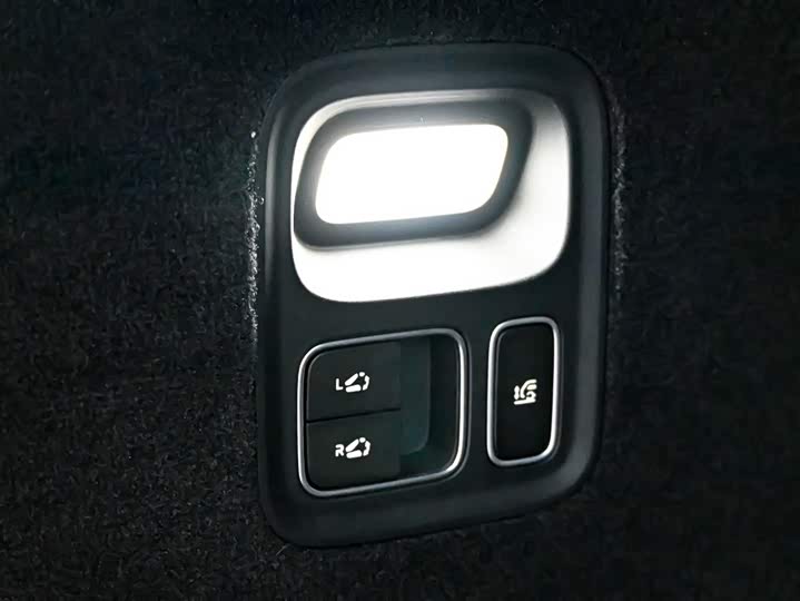 Фото 26 - LiXiang L9