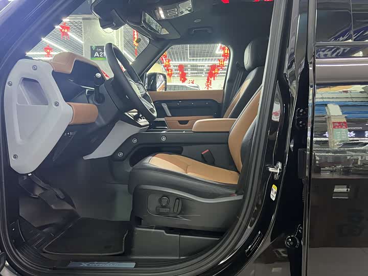 Фото 15 - Land Rover Defender