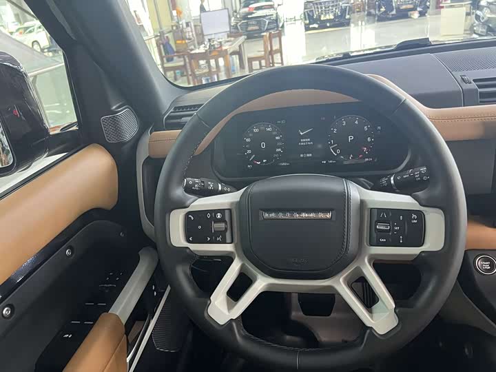 Фото 9 - Land Rover Defender