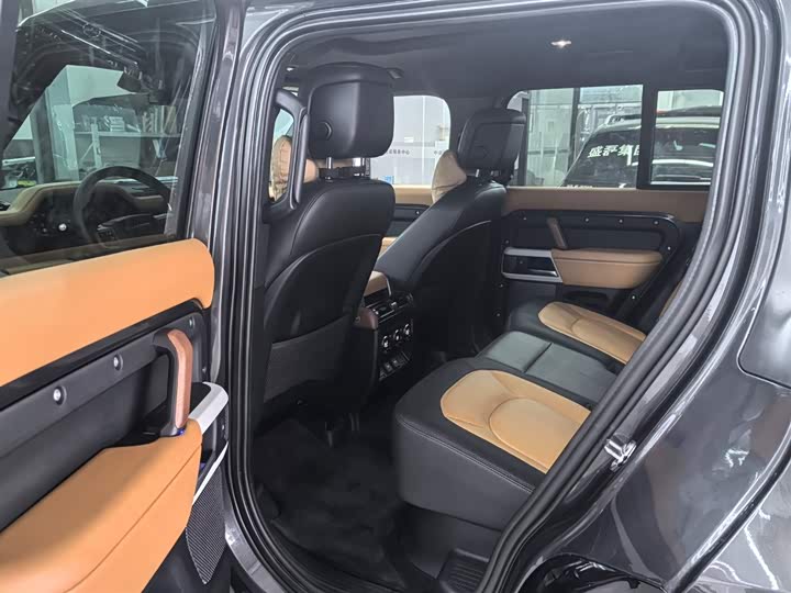 Фото 11 - Land Rover Defender