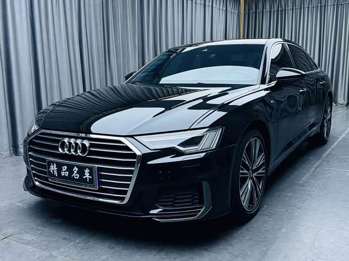 Фото 1 - Audi A6L