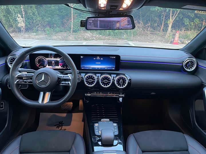 Фото 8 - Mercedes-Benz A-Class