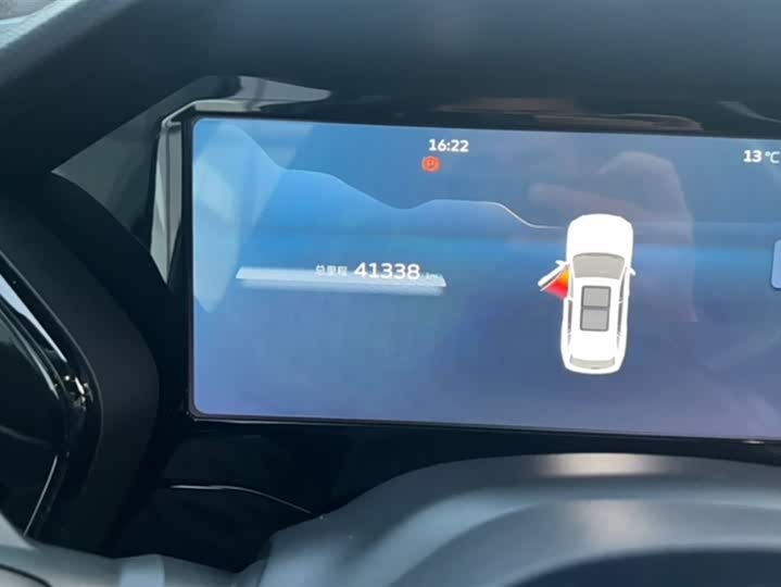 Фото 3 - Geely Monjaro