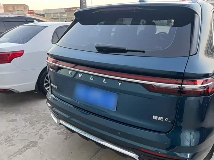 Фото 8 - Geely Monjaro