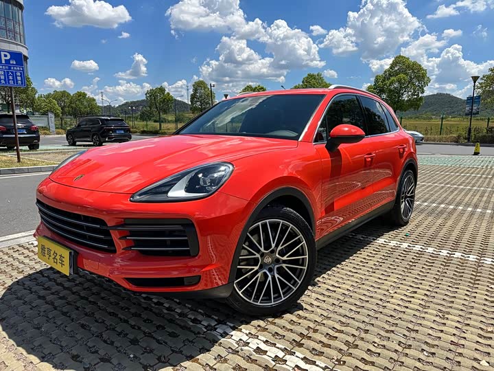 Фото 1 - Porsche Cayenne