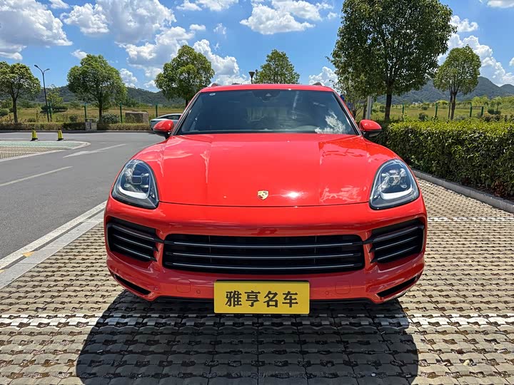Фото 2 - Porsche Cayenne