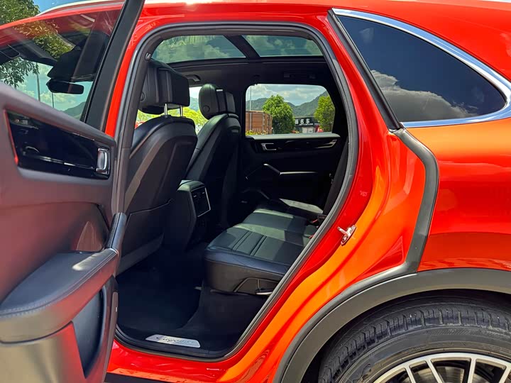 Фото 7 - Porsche Cayenne