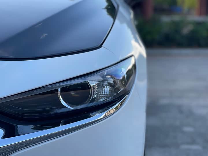 Фото 8 - Mazda 3 (Axela)