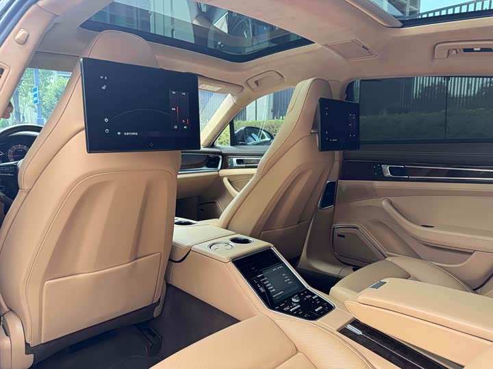 Фото 6 - Porsche Panamera