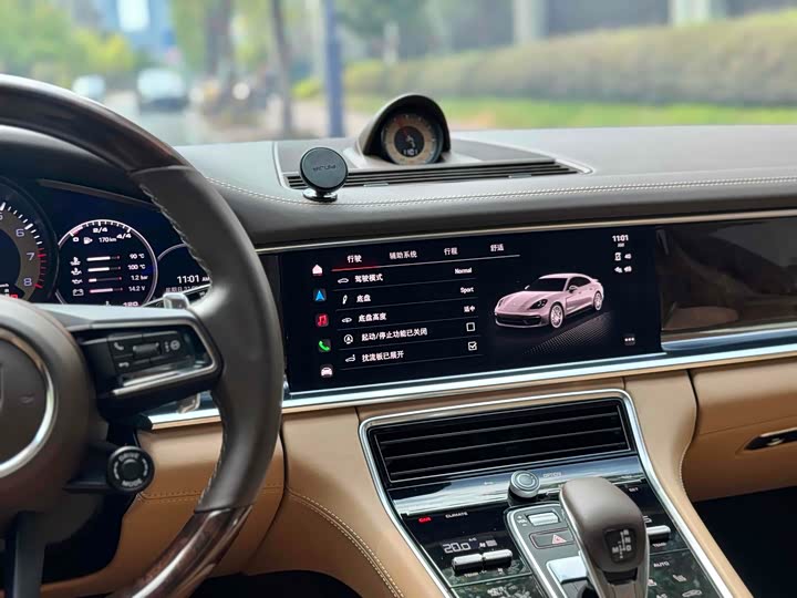 Фото 8 - Porsche Panamera