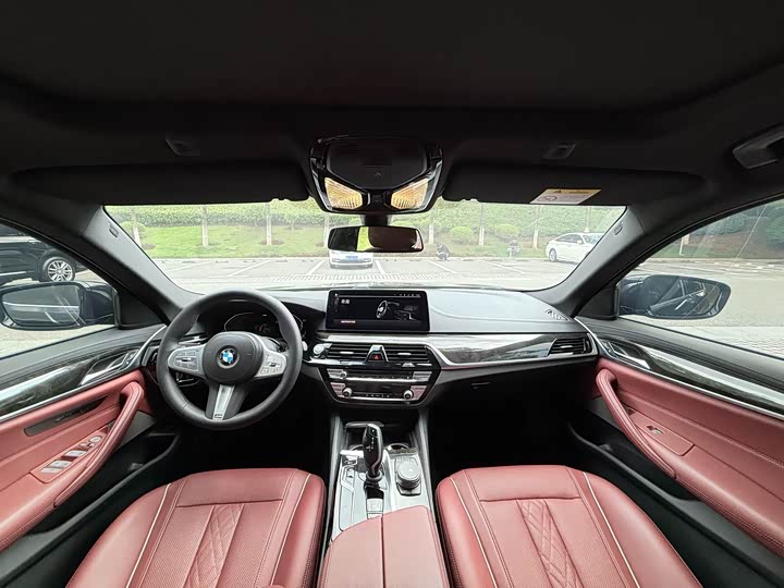 Фото 9 - BMW 5 Series