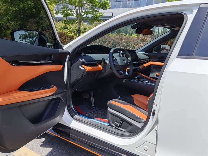 Фото 5 - Changan UNI-V