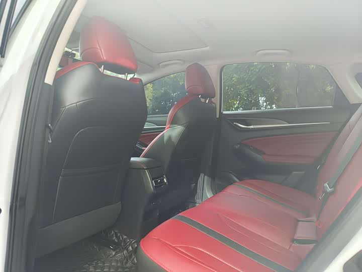 Фото 8 - Changan Eado Plus