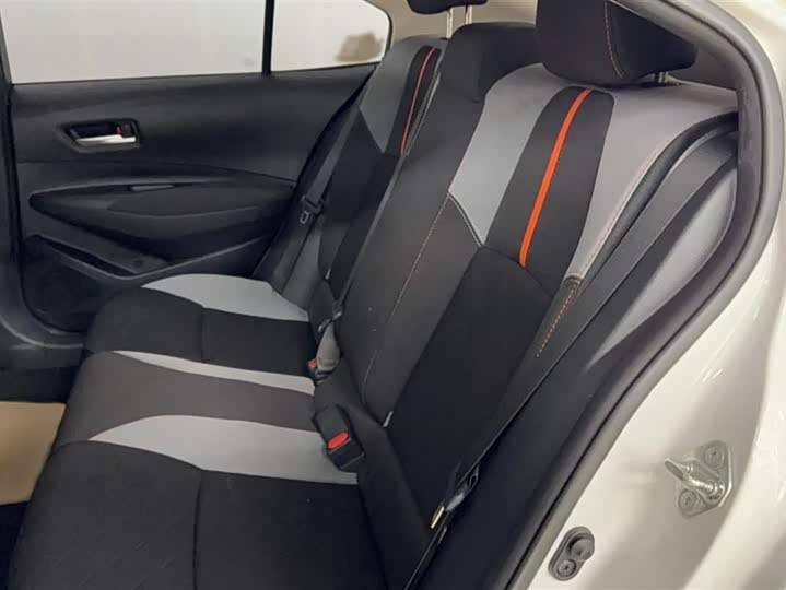 Фото 11 - Toyota Corolla