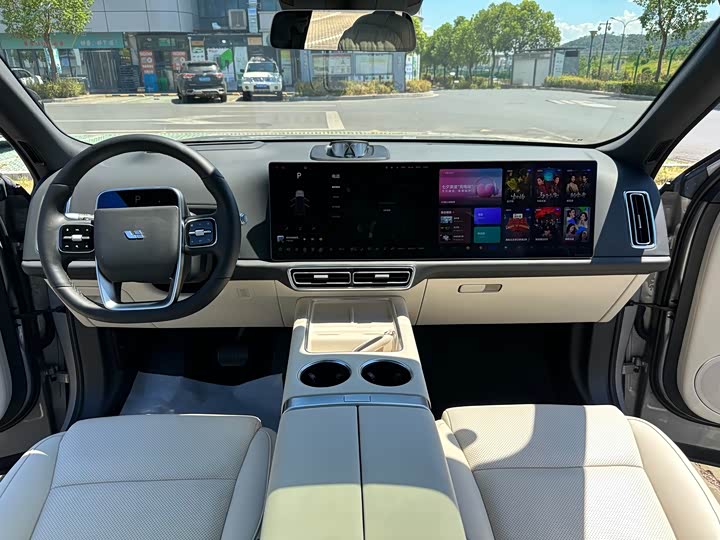 Фото 11 - LiXiang L9